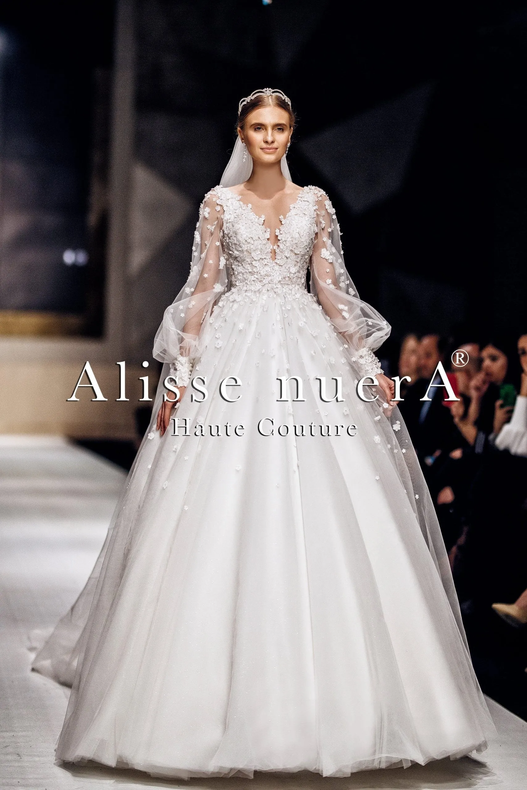 3D Floral Lace Long Balloon Sleeve A Line Wedding Dress Model