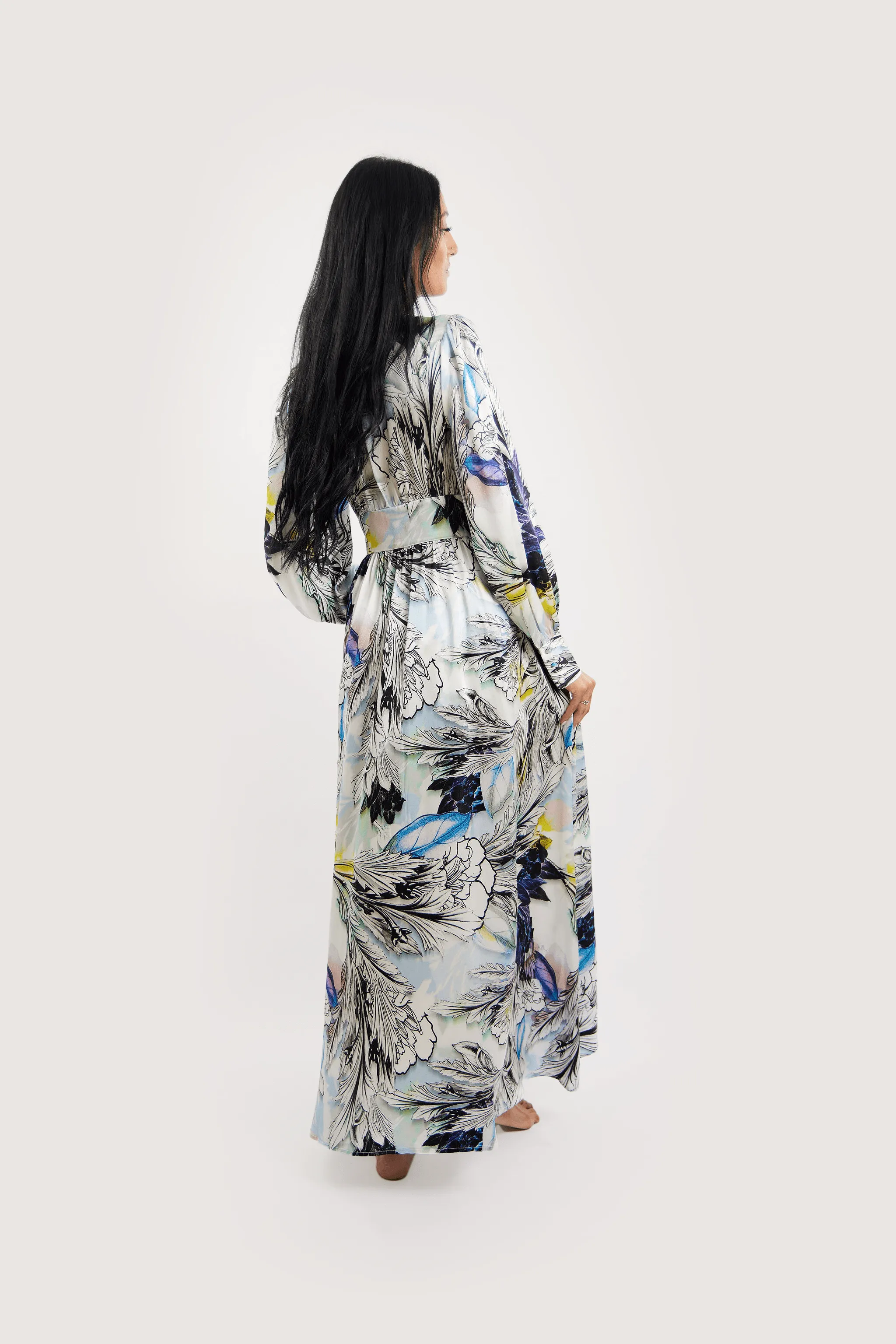 COCO NILOFAR SILK ROBE
