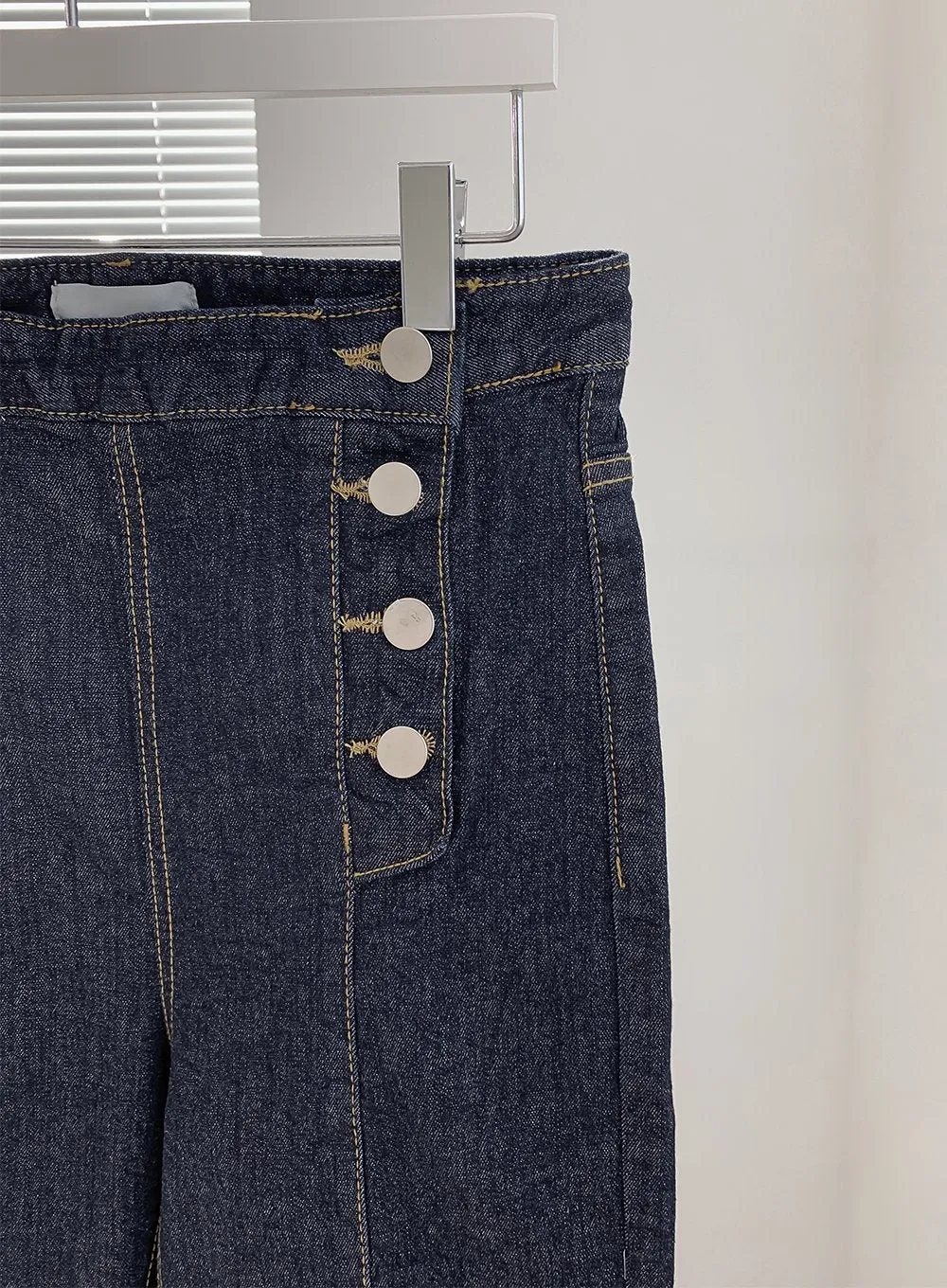 High Waist Bootcut Jeans IM20