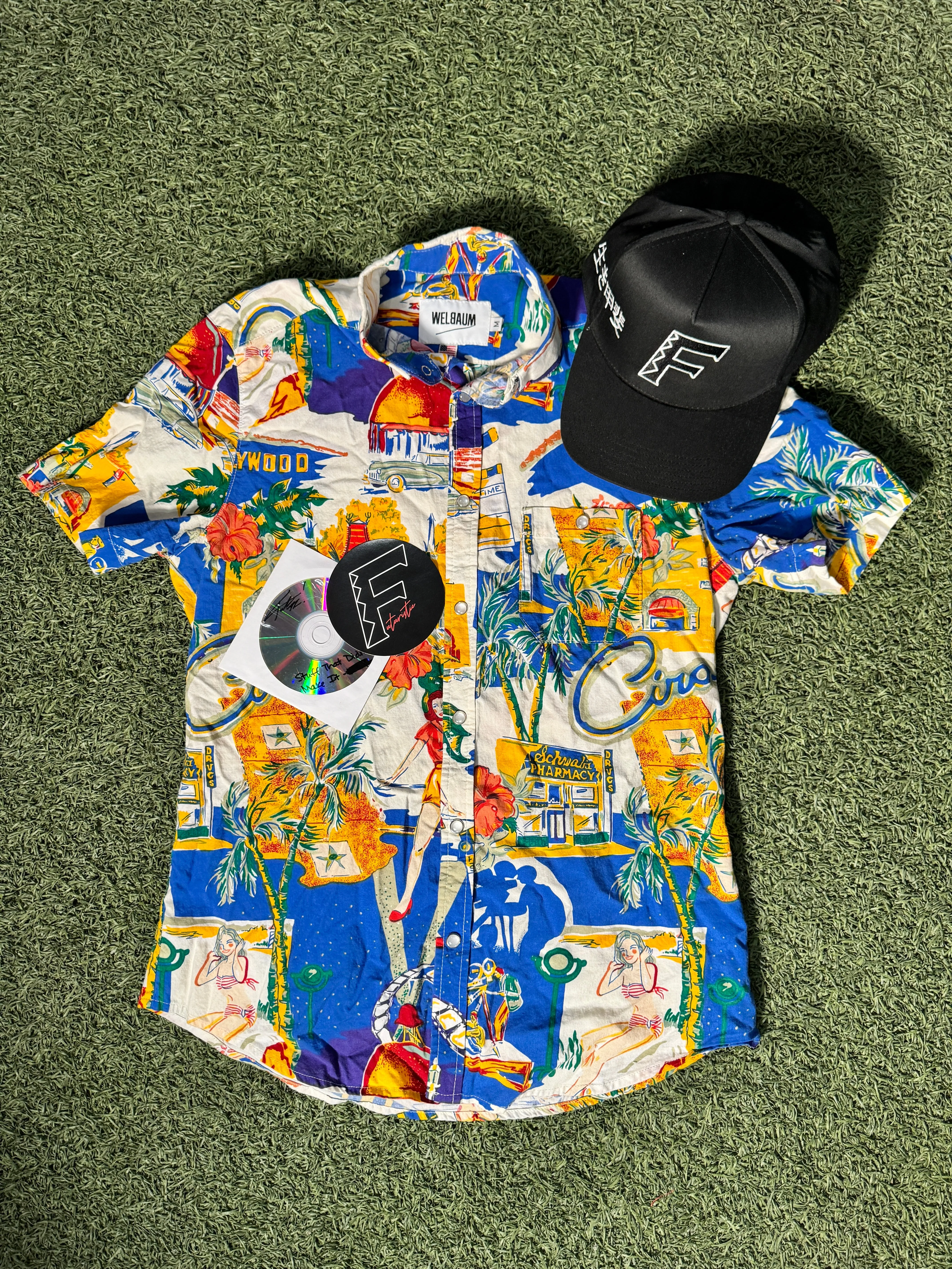 Hollywood Vacay Button Up